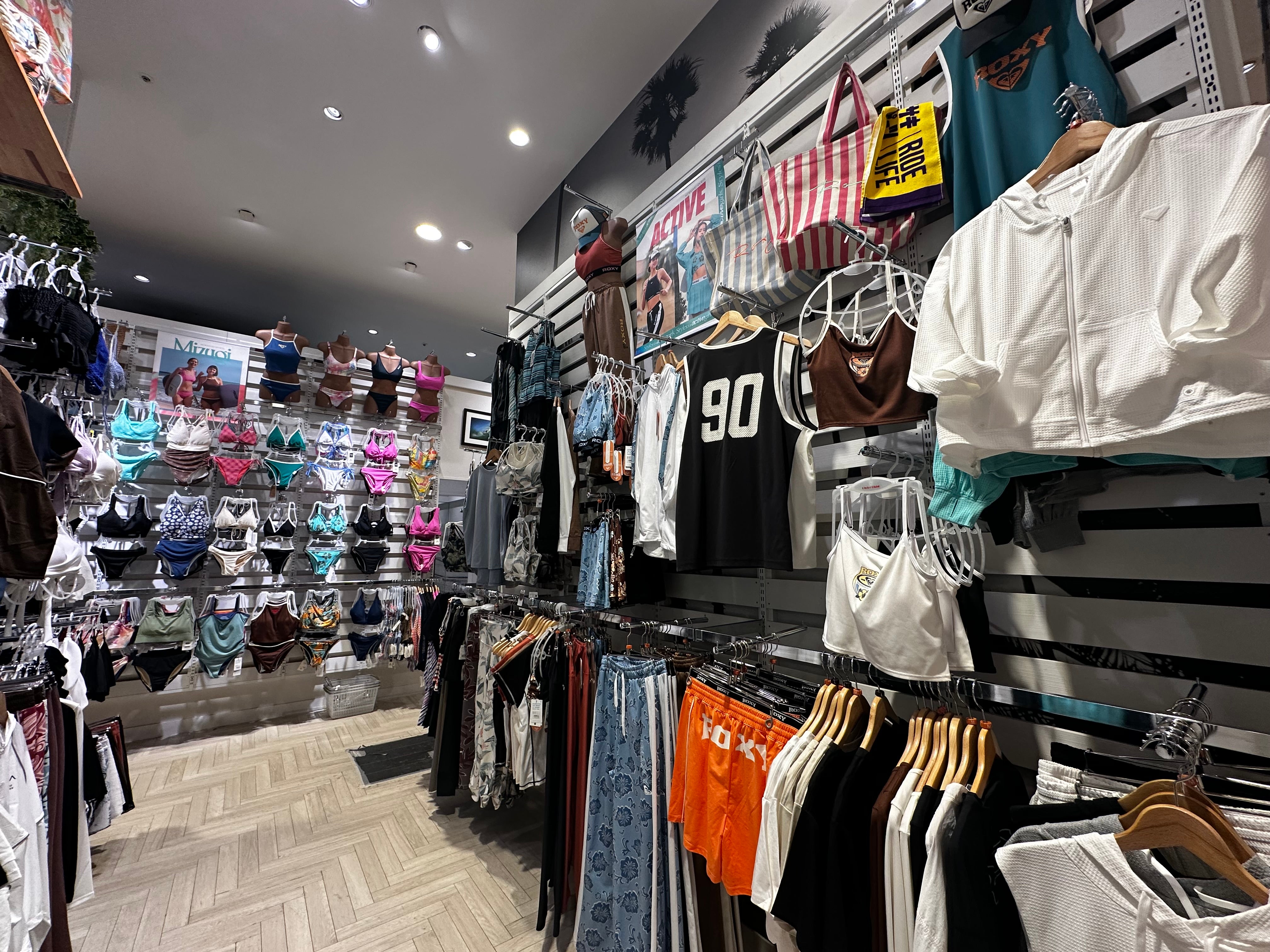 ニュース｜ショップニュース｜《夏の準備》水着続々入荷中！｜イオン