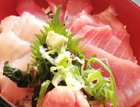 マーゴの湯内　お食事処えびす