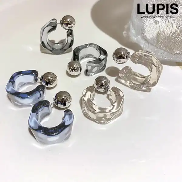 ヘキサゴン×メタルボールフープピアス