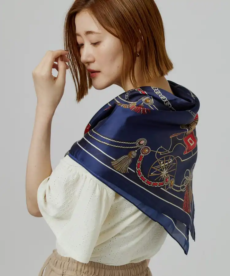 人気のスカーフ入荷！