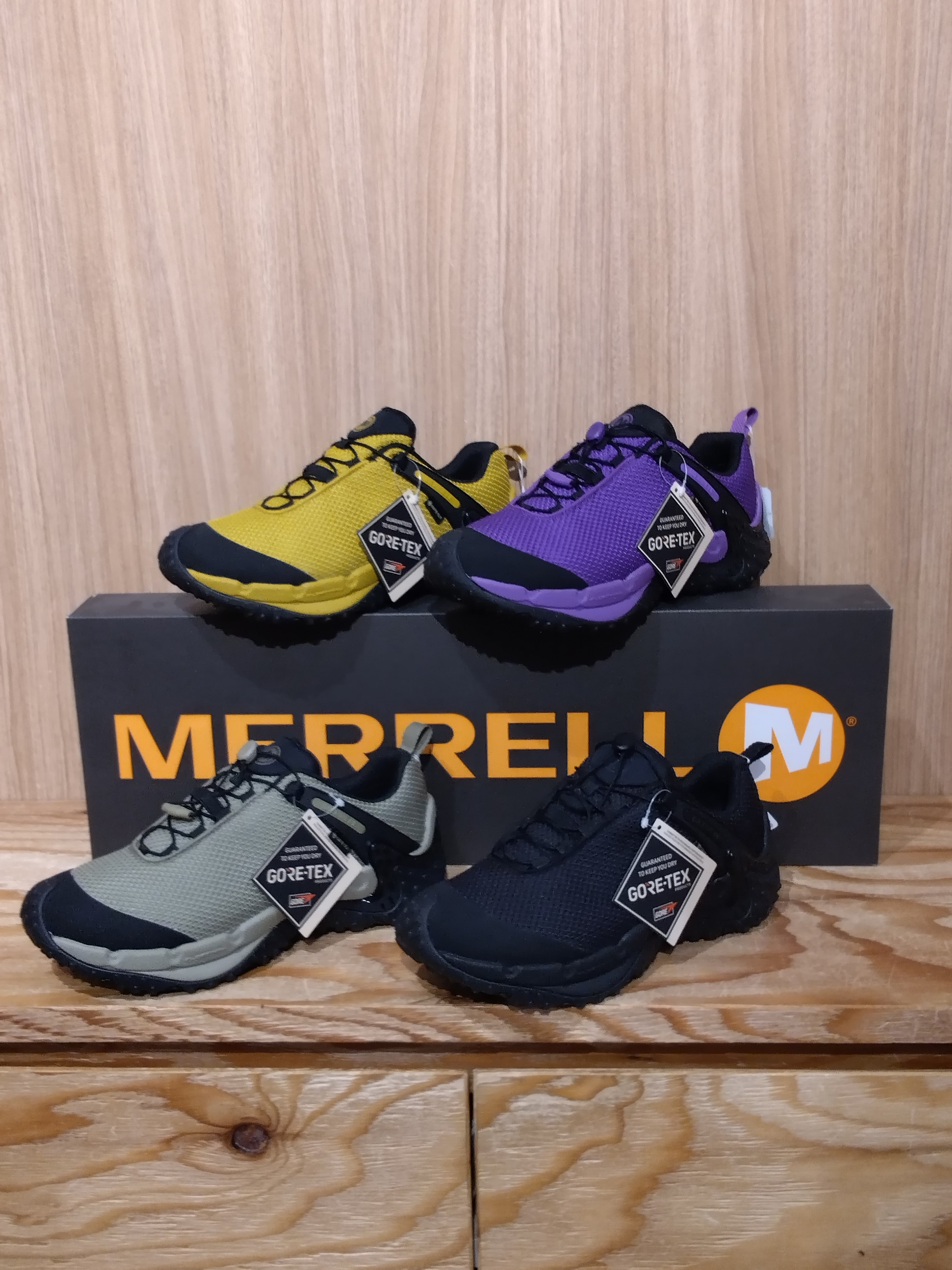 MERRELL カメレオンストームリダックスジャパンゴアテックス入荷しました!