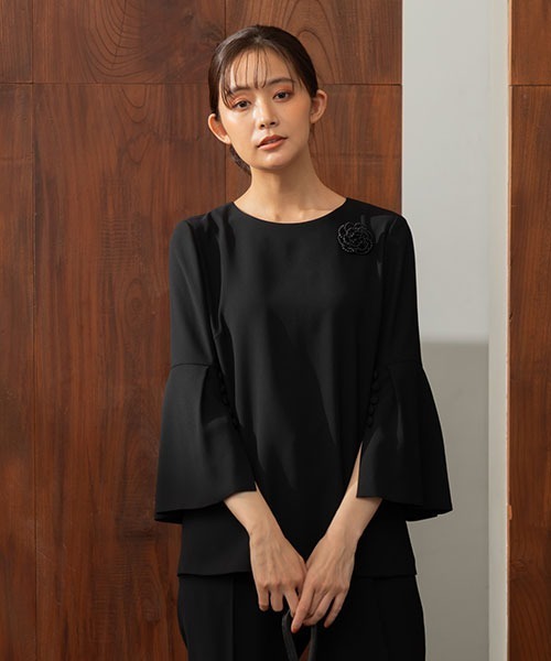 【喪服】【洗える】袖スリットブラウス(単品) 