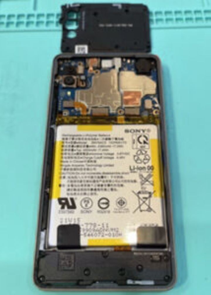 Xperia Ace Ⅱの バッテリー交換も当店にお任せ！