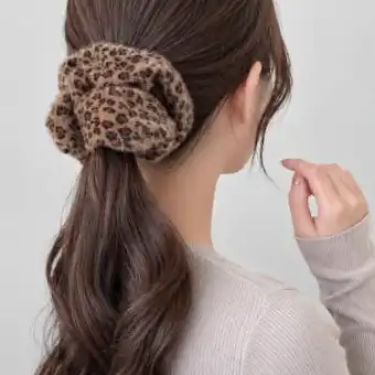 秋のトレンド柄♪レオパード柄シャギーシュシュ
