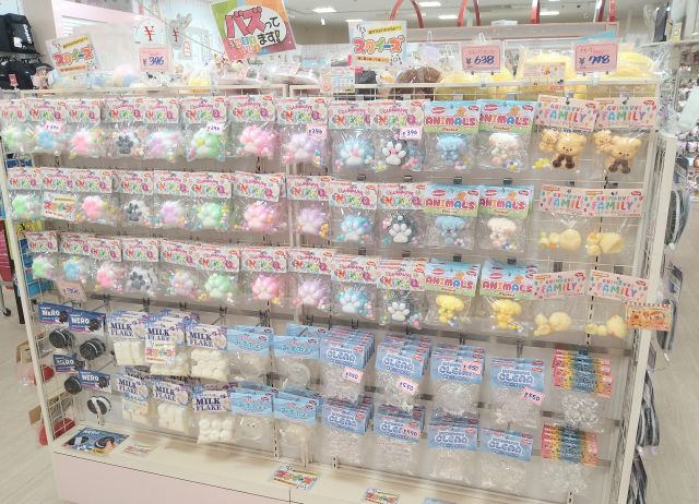 今、話題のスクイーズ入荷してます！