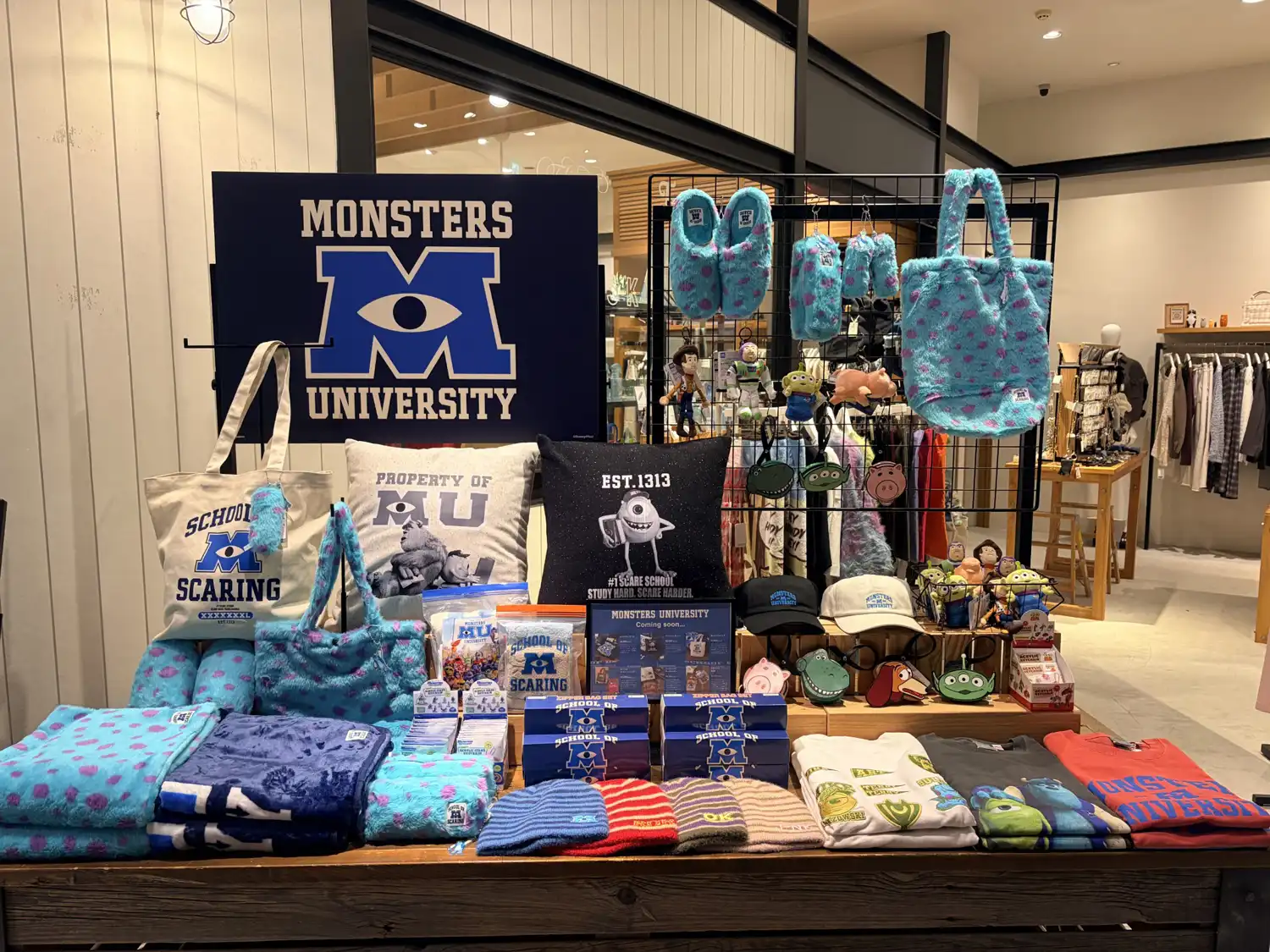 BAYFLOWから『モンスターズ・インク』シリーズのスペシャルコレクションが登場！