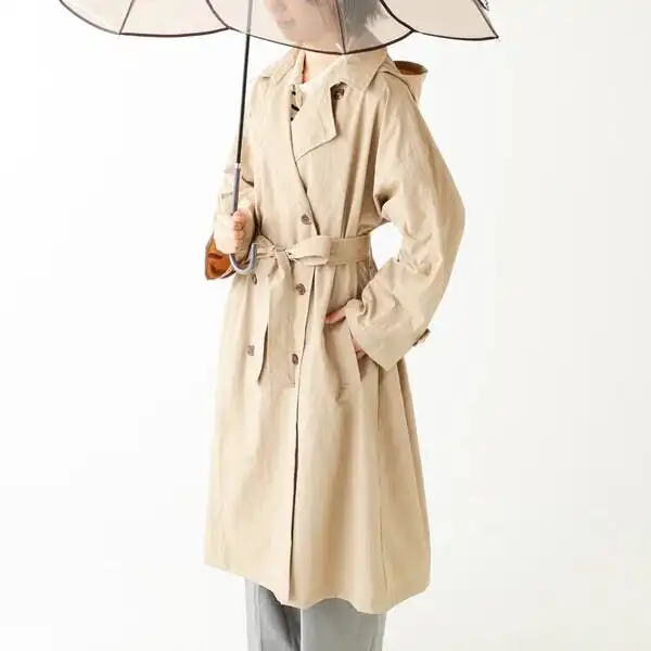おしゃれなレイングッズで楽しむ雨の日のコーディネート