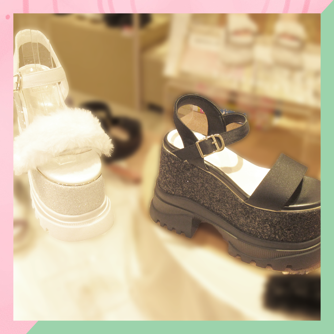 キラキラ度控えめなグリッターが可愛い♡