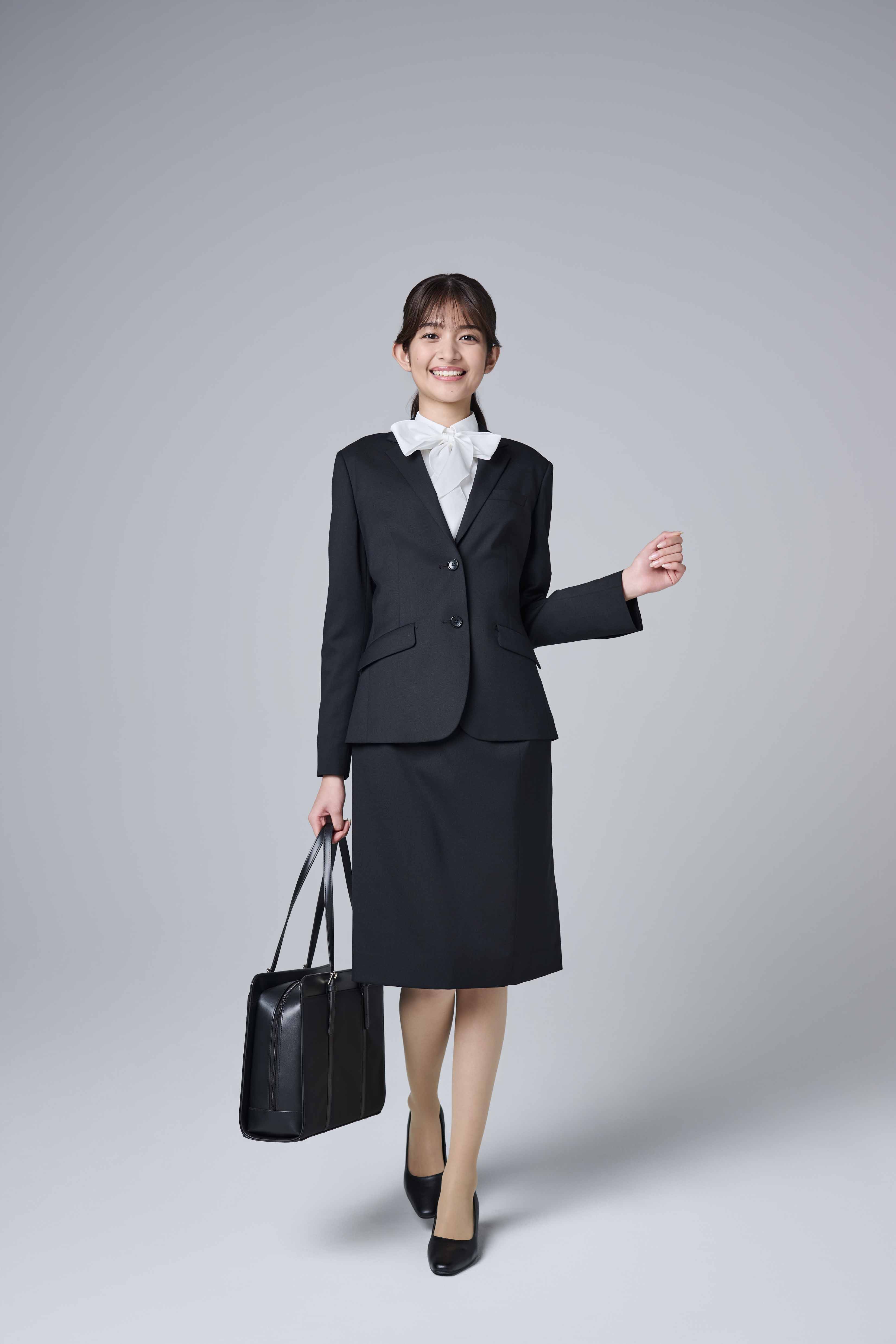 【フレッシャーズ オススメ レディススーツ】