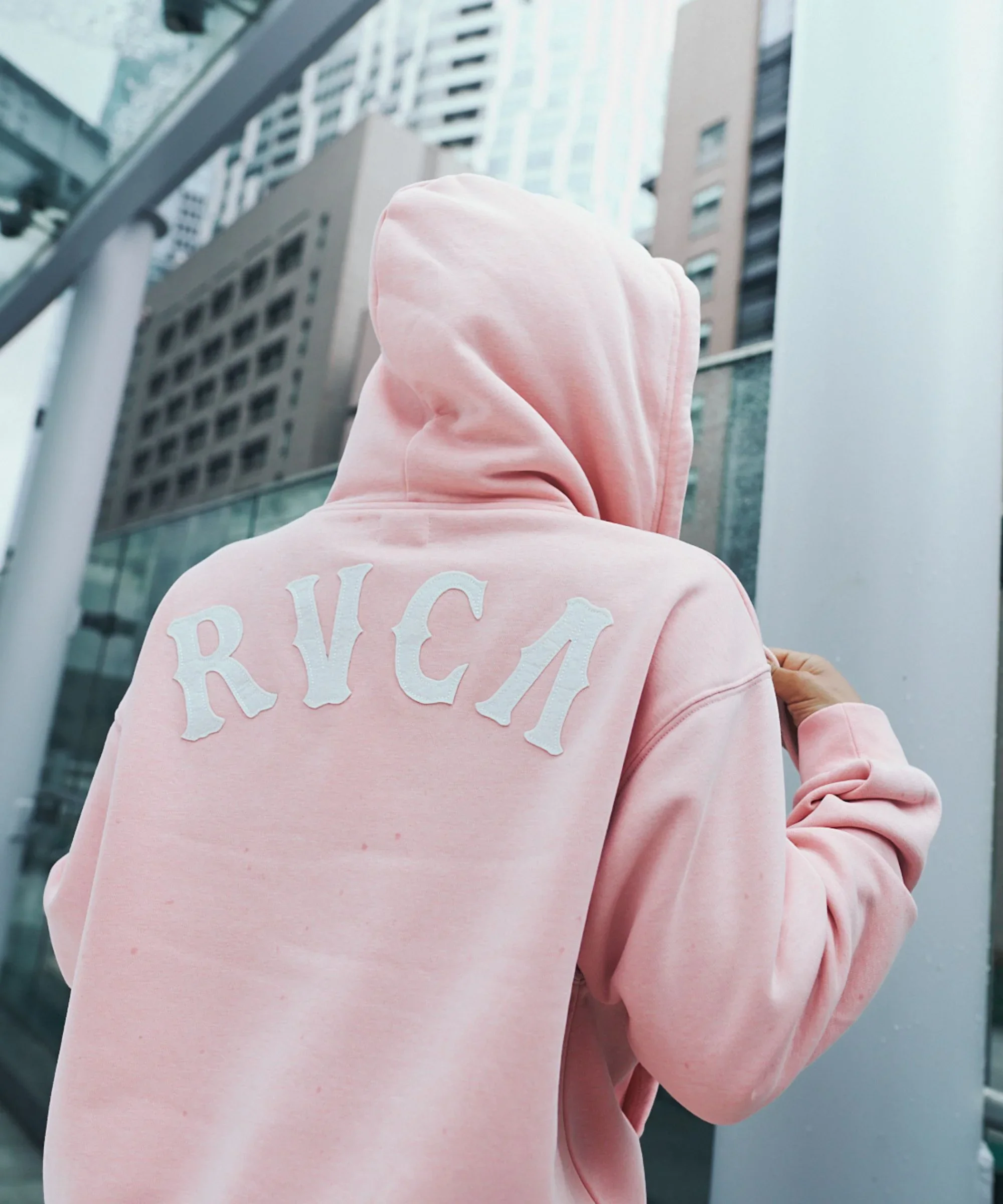 ニュース｜ショップニュース｜RVCA ウィメンズ ZIPパーカー｜イオン