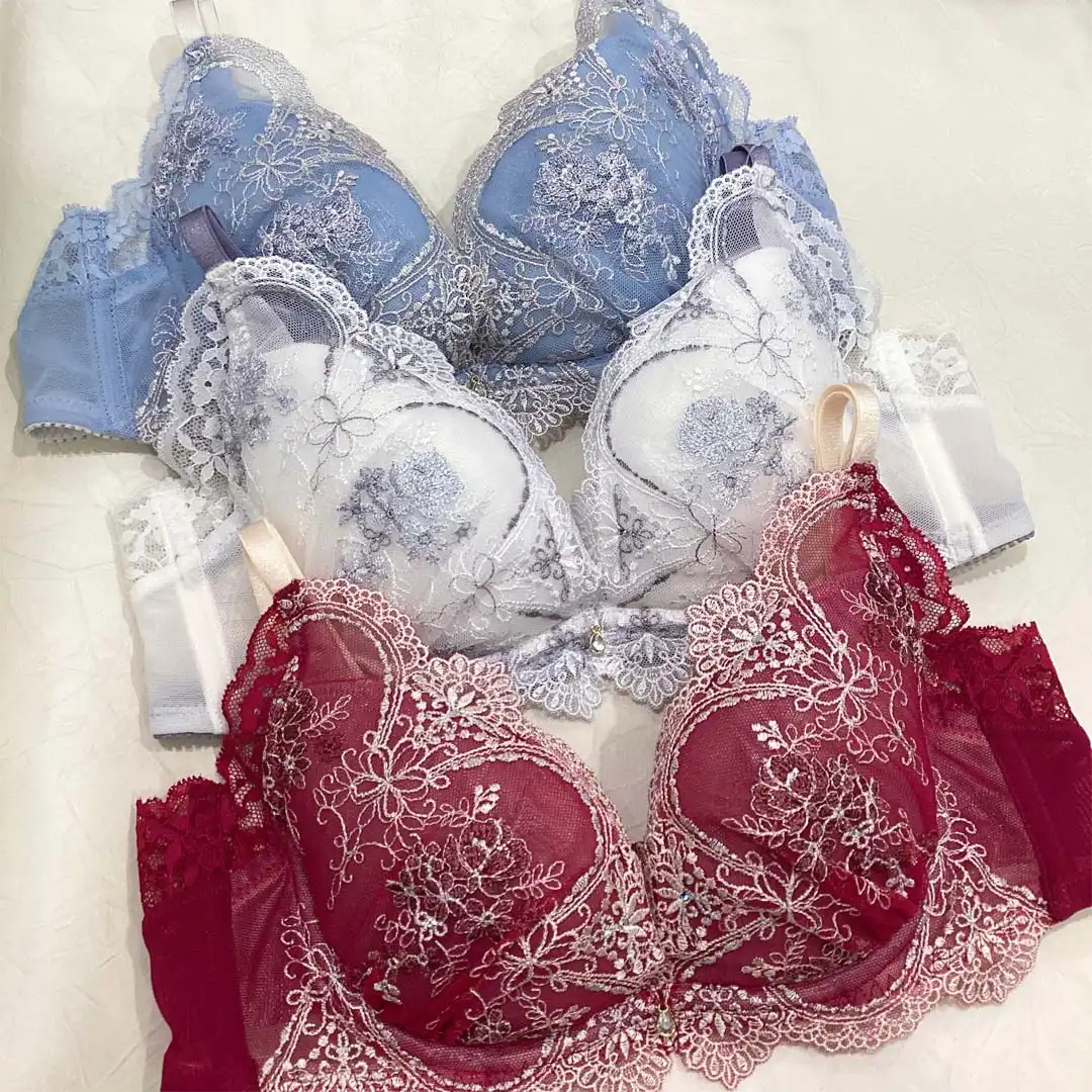 【NEW】シュッとスタイルブラ