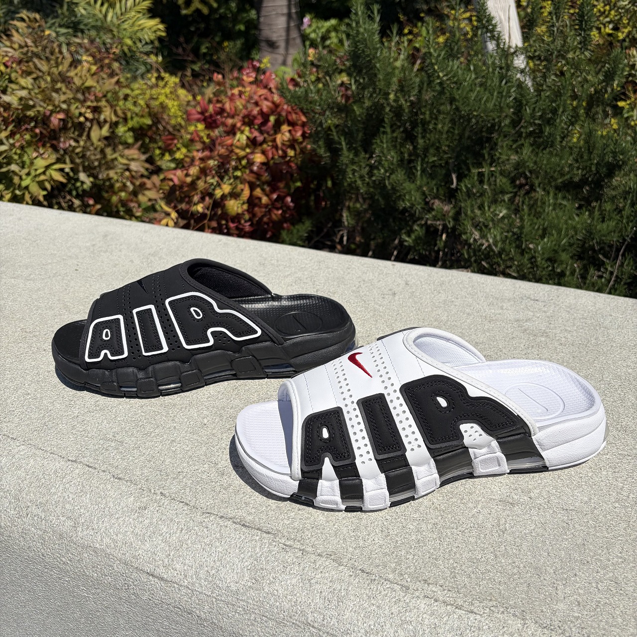 NIKE MORE UP TENPO SLIDE