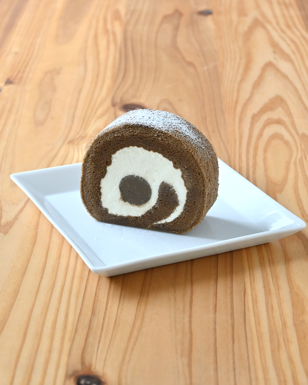 しっとり濃厚！ほうじ茶ロールケーキ