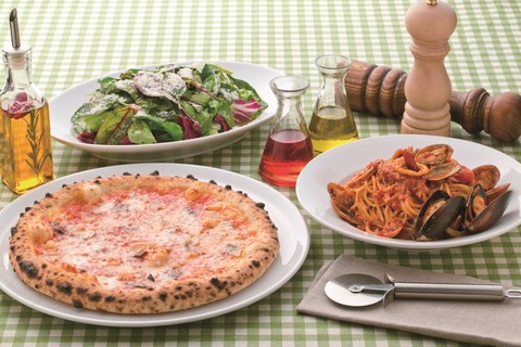 カプリチョーザ Pizza & Buffet