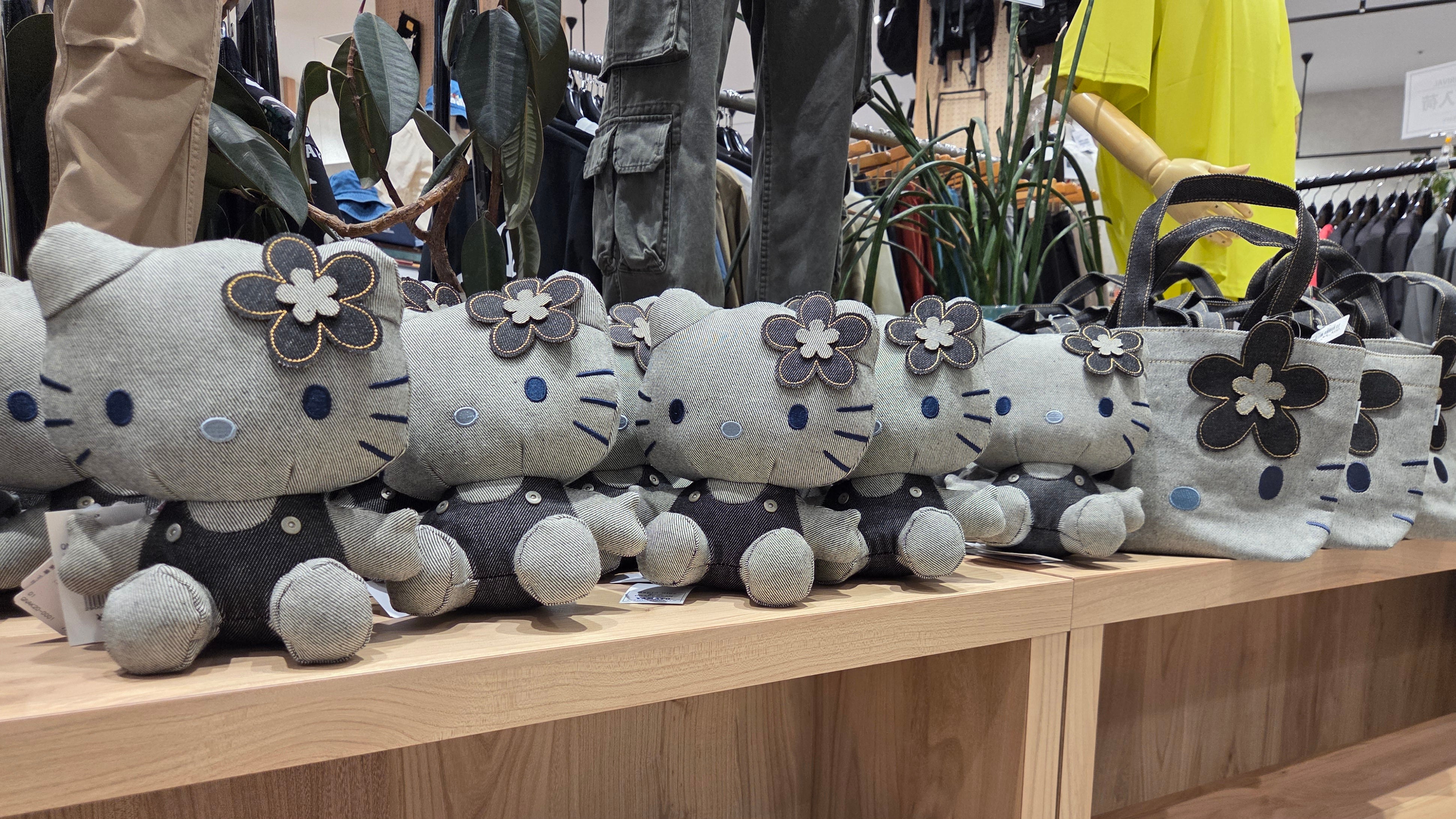 【大特価｜送料込】★現品のみ★豊川市 全2冊_在庫1点 ニュース｜ イオンモール豊川
