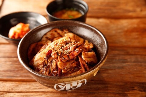 マルハのカルビ丼