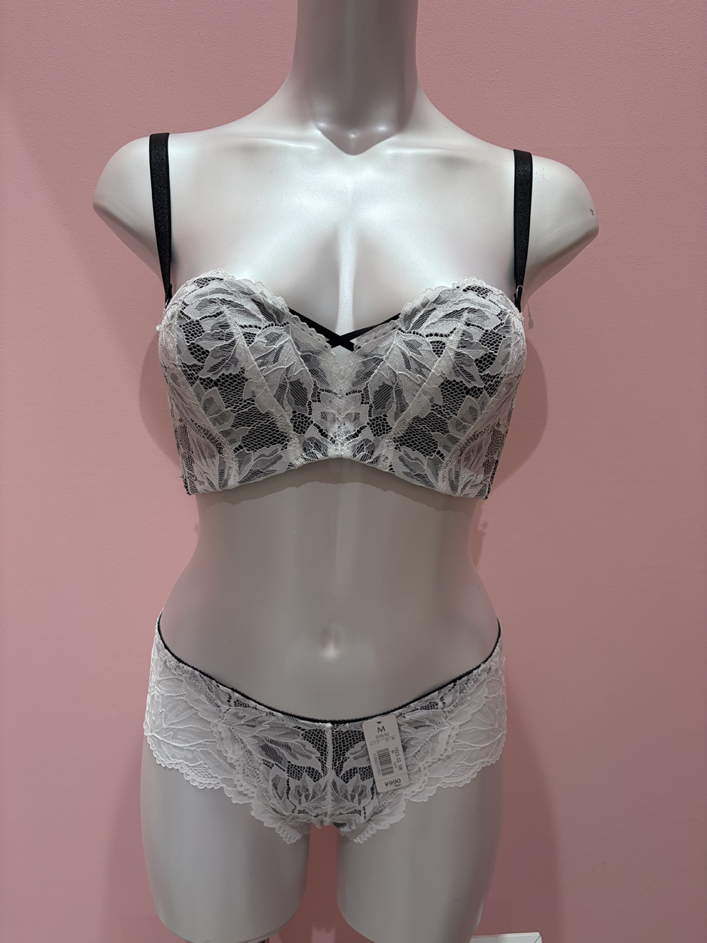 ♡ストラップレスブラ♡