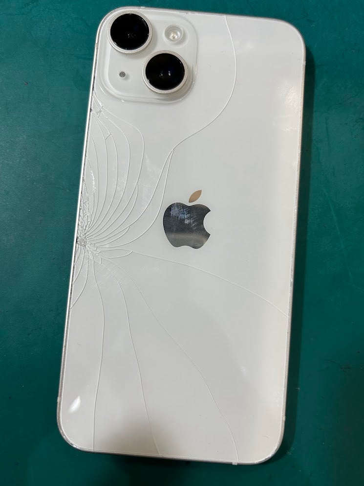 ニュース｜ショップニュース｜iPhoneの背面割れ修理も対応しております