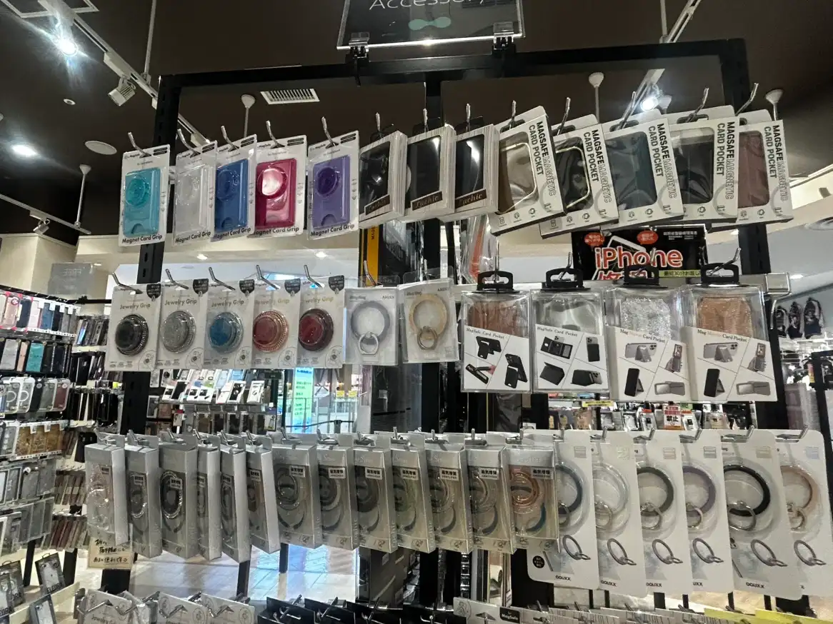 大人気MagSafeアクセサリーのご案内！