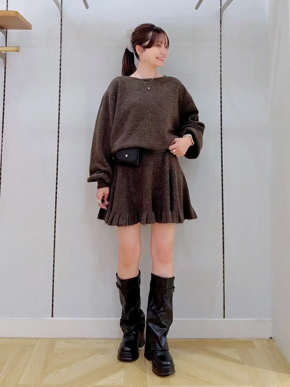 ふんわりシルエットが可愛いニットミニワンピース♡