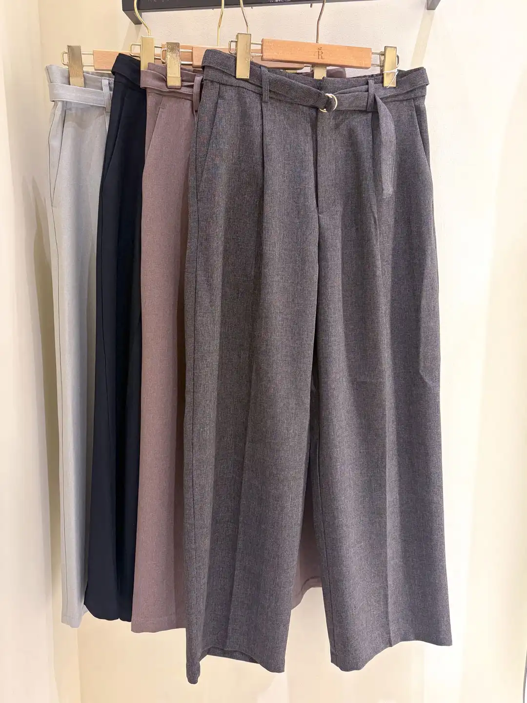 洗えるウーリッシュツイルワイドパンツ