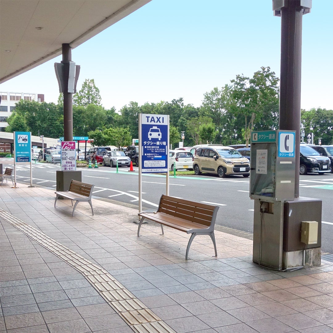 タクシー乗り場のご案内