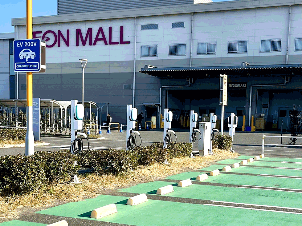 電気自動車充電器の設置（平面駐車場G、R区画内）