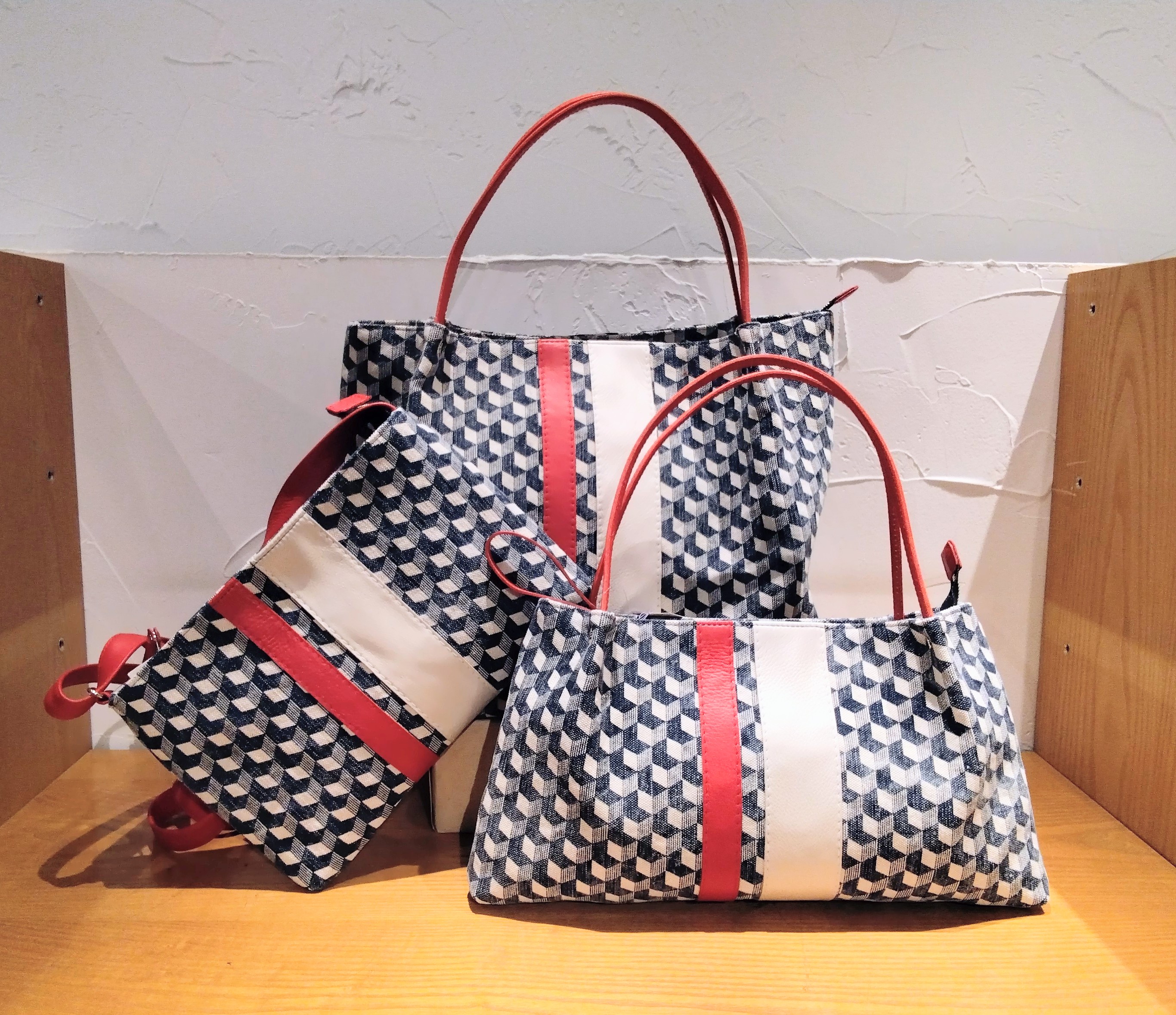 幾何学柄バッグ★