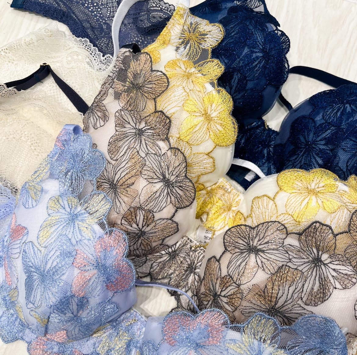 【NEW】Hold Day Bra【まる胸キープ】