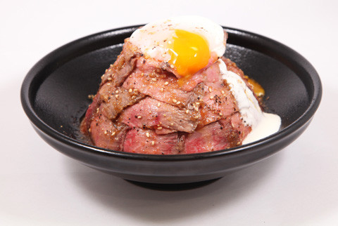 精肉店直営ローストビーフ丼やまと