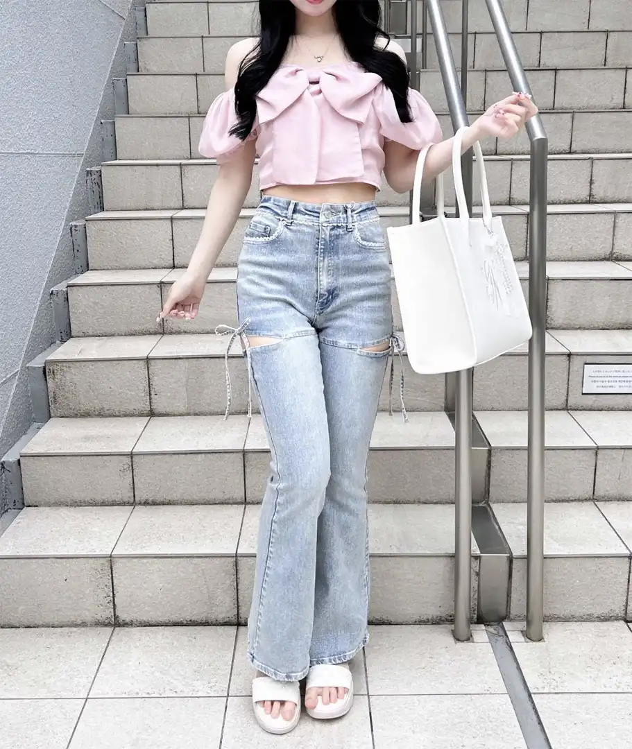 サイドリボンフレアデニムパンツ