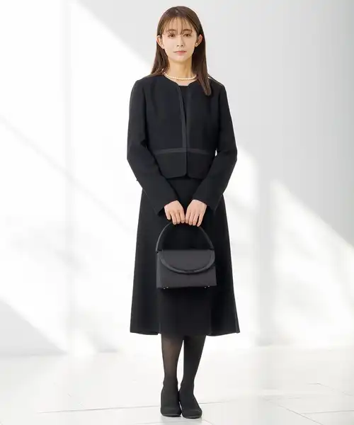 喪服】【洗える】ノーカラー＆フレアワンピース ブラックフォーマルセットアップスーツ＜大きいサイズ有＞/卒業式（卒園式）入学式（入園式）七五三・お宮参り