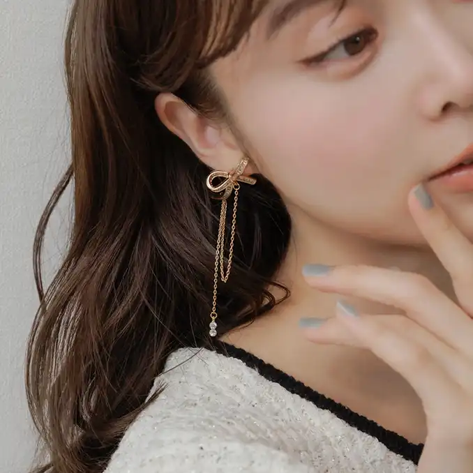 【Classical Ribbon Collection】リボンチェーンピアス（品番：FA38392）