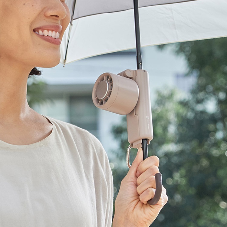 日傘にもつけられるひんやりペルチェハンディファン