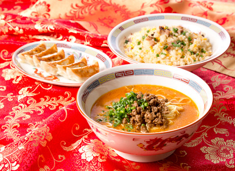 拉拉飯店（ラーラーハンテン）