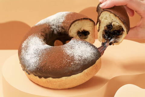 ふんわり柔らかな「ぞっこん食パン」生地使用の『もちもちチョコもっちーリング』初登場