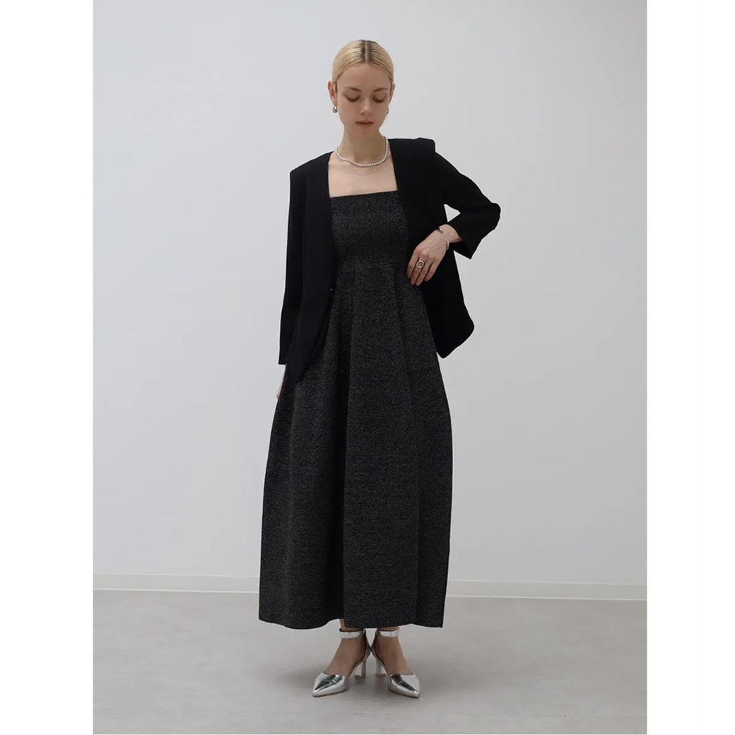 日本産ニット諏訪で制作したホールガーメント仕様のニットワンピース。